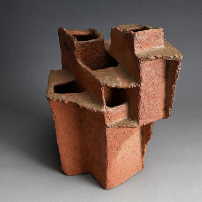 Sculptural Bizen Vase ー川端 文男 "備前 花器"