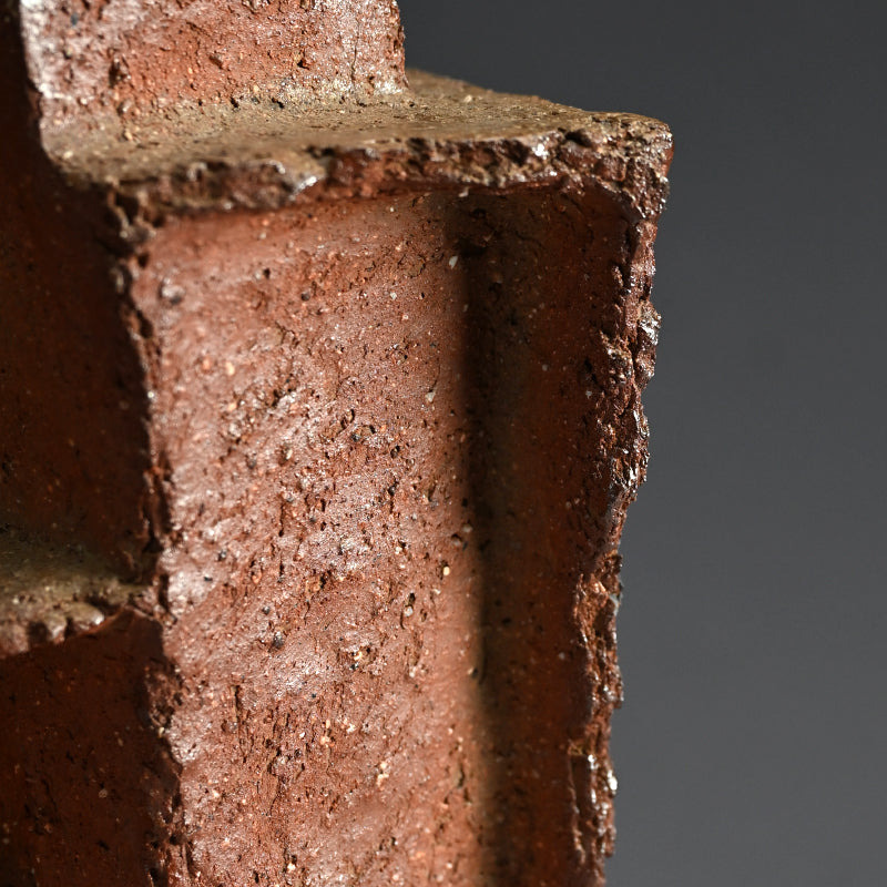 Sculptural Bizen Vase ー川端 文男 "備前 花器"