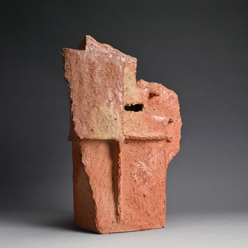 Sculptural Bizen Vase ー川端 文男 "備前 花器"