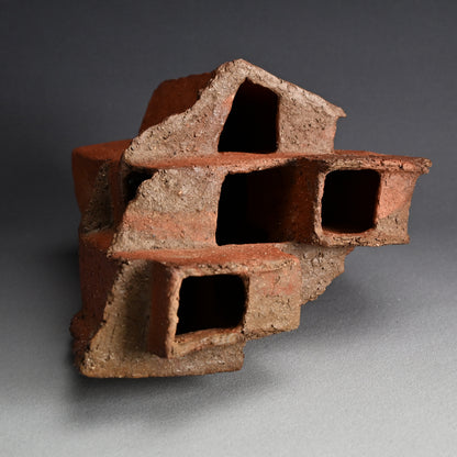 Sculptural Bizen Vase ー川端 文男 "備前 花器"