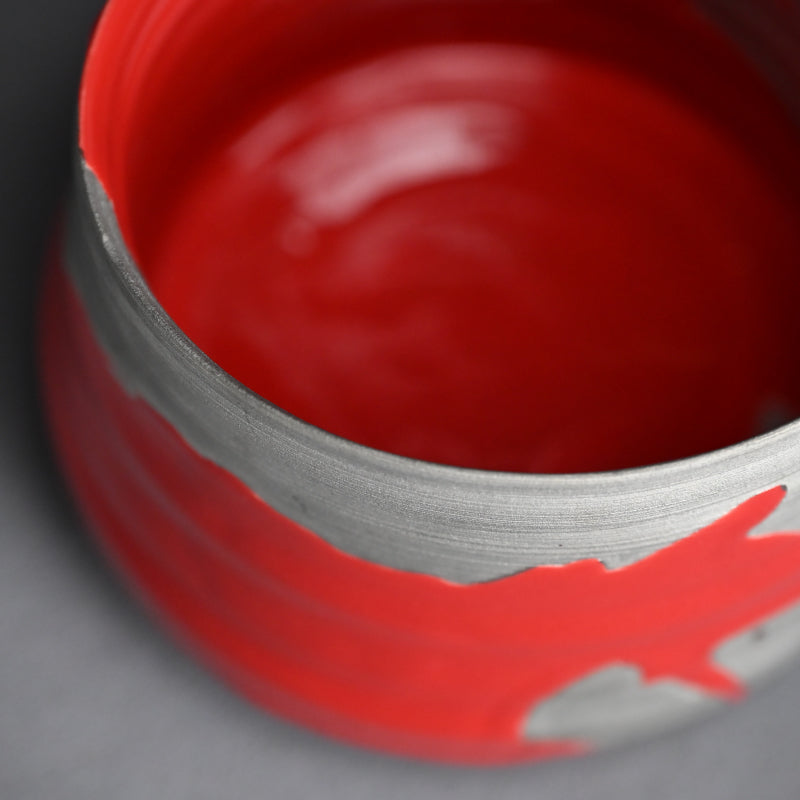 White-gold & Red Chawan Tea Bowl ー東井 真咲朝 "赫飛白金碗"