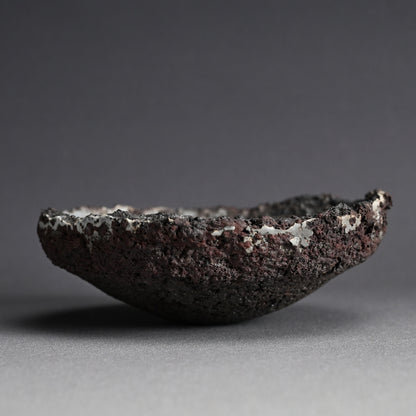 Igneous (not a) Chawan Bowl ー白石 陽一 "茶碗"