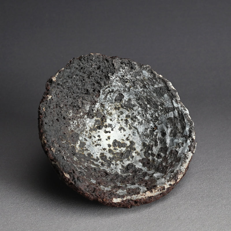 Igneous (not a) Chawan Bowl ー白石 陽一 "茶碗"