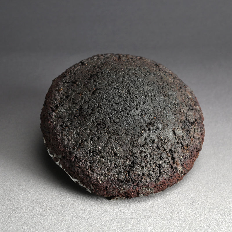 Igneous (not a) Chawan Bowl ー白石 陽一 "茶碗"