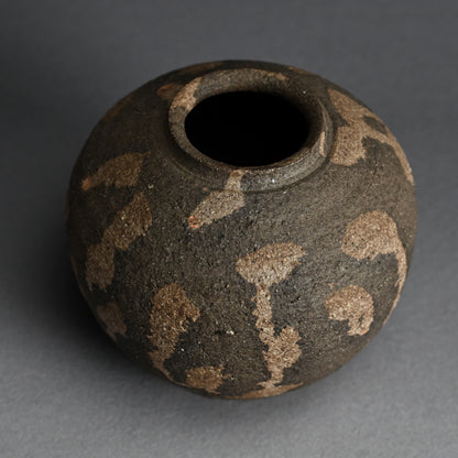 Important 20th c. Artist Sekki Tsubo ー加守田 章二 “炻壺”