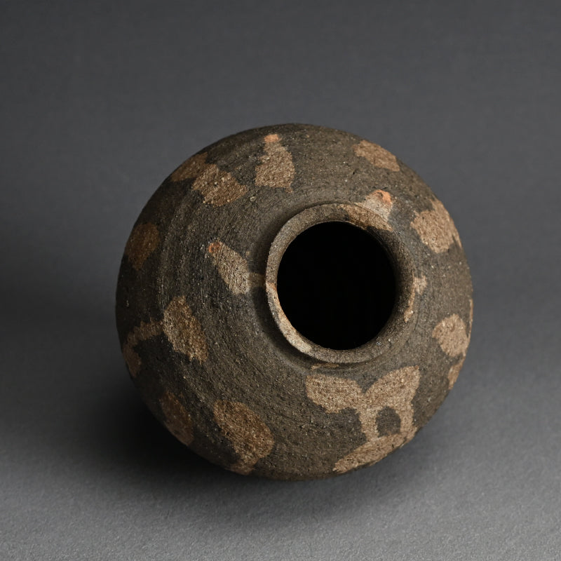 Important 20th c. Artist Sekki Tsubo ー加守田 章二 “炻壺”