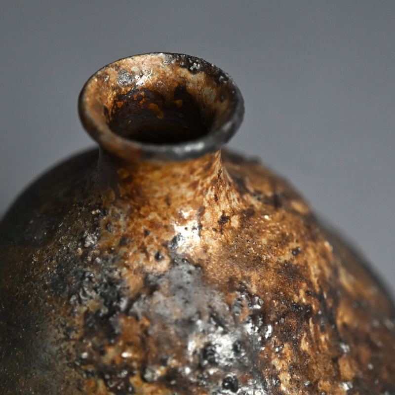 Contemporary Bizen Sake Set ー森 敏彰 “備前 酒器”