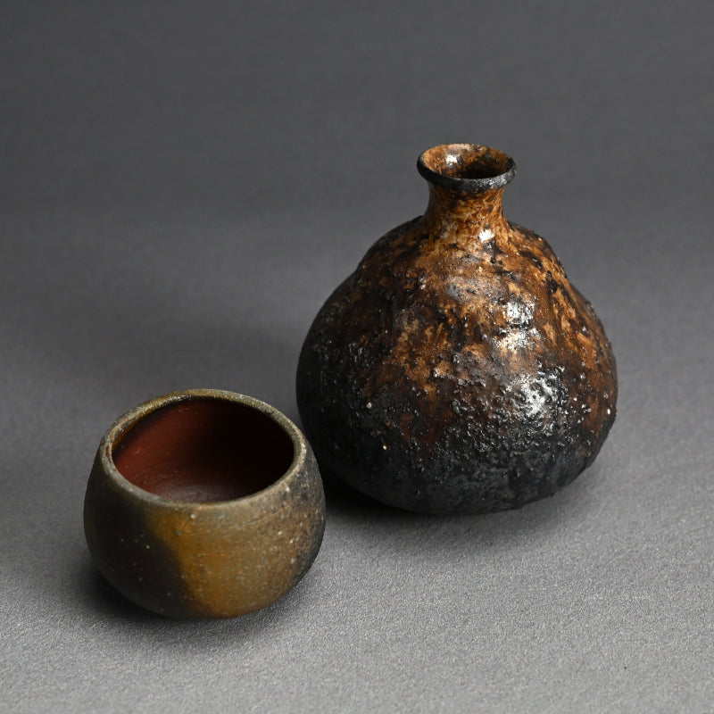 Contemporary Bizen Sake Set ー森 敏彰 “備前 酒器”