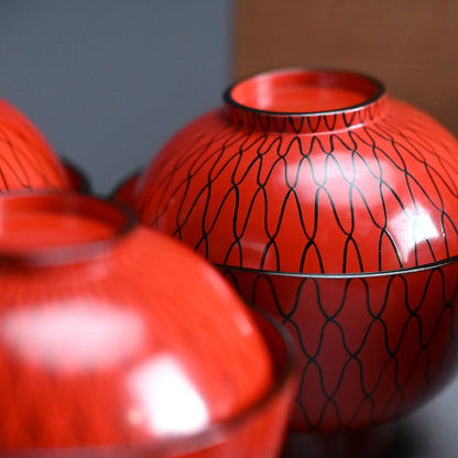 10 Edo period Ami-Me Lacquered Bowls