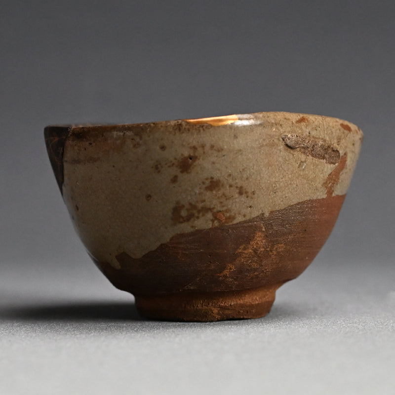 Momoyama p. Karatsu Chawan w/ Lacquer Repair