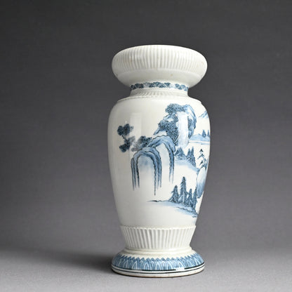 Fine Later Edo Hirado Porcelain Vase