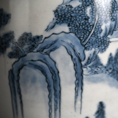 Fine Later Edo Hirado Porcelain Vase