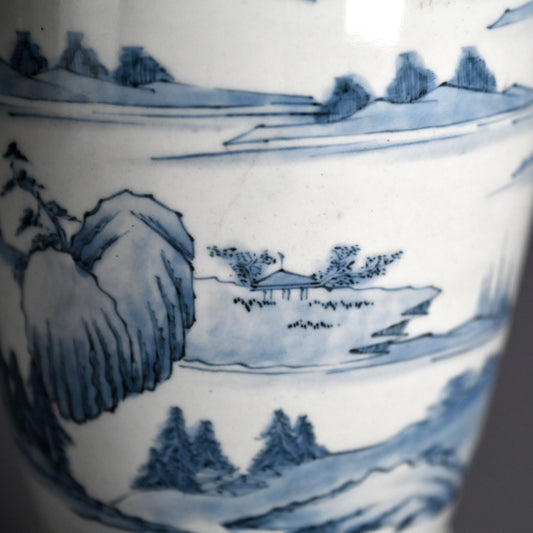 Fine Later Edo Hirado Porcelain Vase