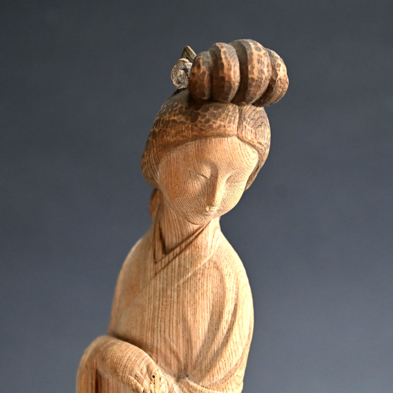 Taisho period Wooden Sculpture, Bijin ー津田 鳳雲