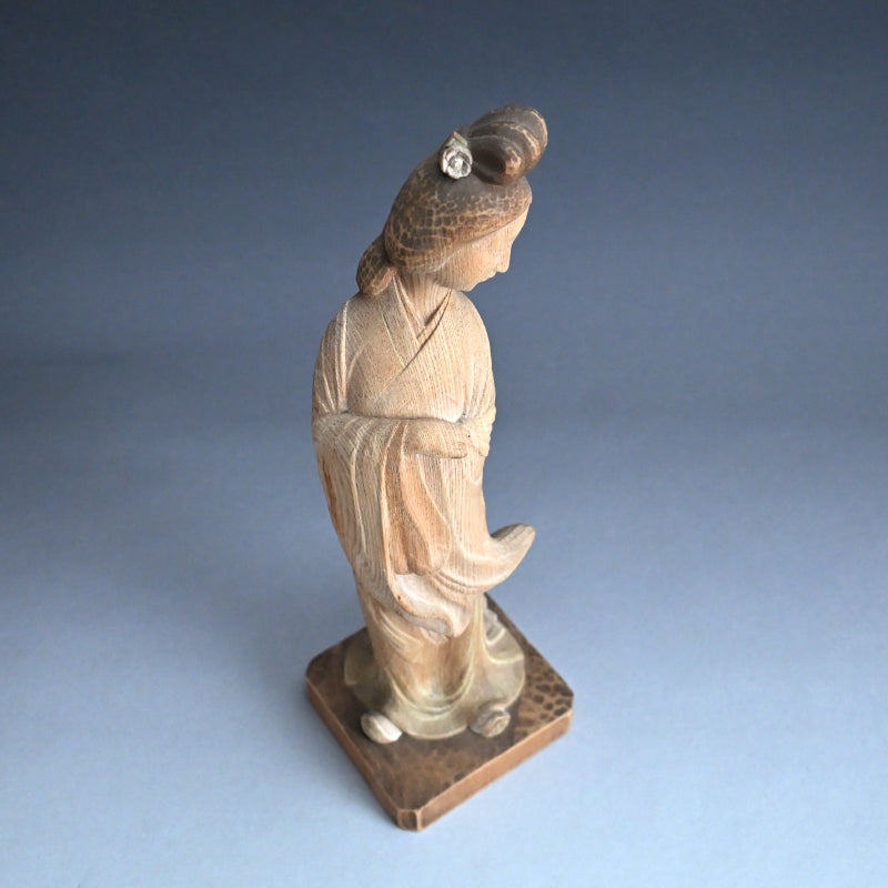 Taisho period Wooden Sculpture, Bijin ー津田 鳳雲