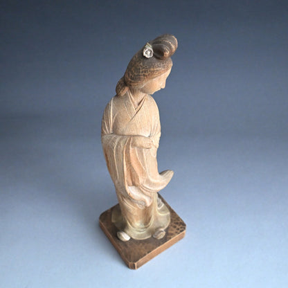 Taisho period Wooden Sculpture, Bijin ー津田 鳳雲
