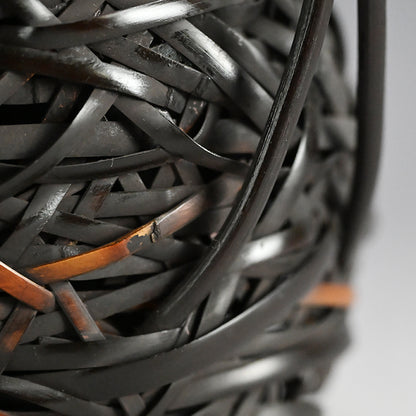 Phoenix Tail Bamboo Art Basket ー塩月 寿籃 “鳳尾竹 花篭”