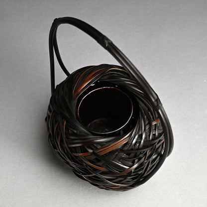 Phoenix Tail Bamboo Art Basket ー塩月 寿籃 “鳳尾竹 花篭”