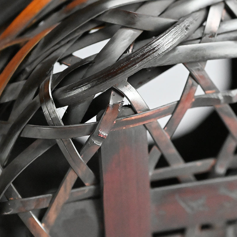 Phoenix Tail Bamboo Art Basket ー塩月 寿籃 “鳳尾竹 花篭”