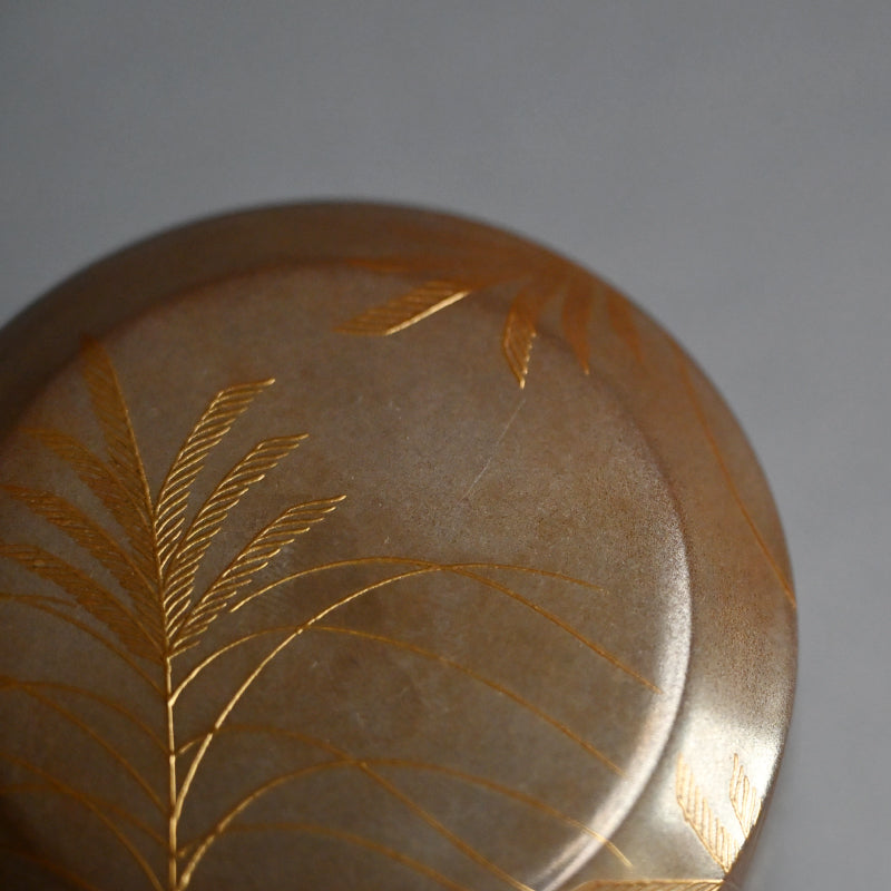 Refined Silver Makie Natsume Tea Caddy ー渡辺 松悦 "武蔵野蒔絵 雪吹"