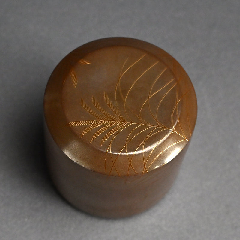 Refined Silver Makie Natsume Tea Caddy ー渡辺 松悦 "武蔵野蒔絵 雪吹"
