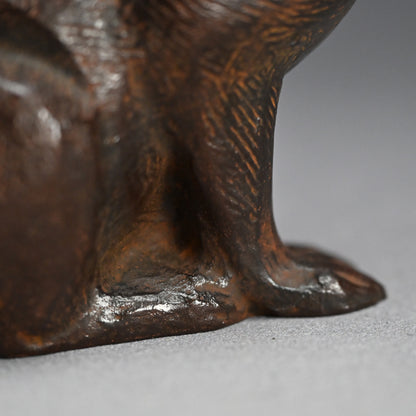 Japanese Bronze Rabbit Sculpture ー津田 永寿 “喜楽”