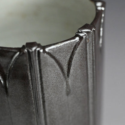Early Euro-Style Vase by Pottery Legend ー楠部 弥一 “花瓶”