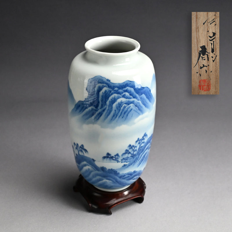 Porcelain Landscape Vase ー宮川 (真葛) 香山 “青華 山水之図 花瓶”