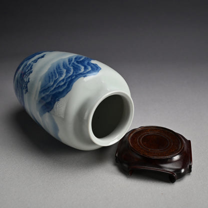 Porcelain Landscape Vase ー宮川 (真葛) 香山 “青華 山水之図 花瓶”