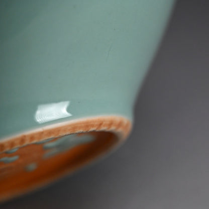 Kozan Celadon Vase ー宮川 (真葛) 香山 “青磁釉 花瓶”