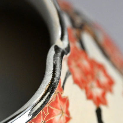 Porcelain Vase, Momiji ー宮川 (真葛) 香山 “乾山 紅葉之畫 花瓶”