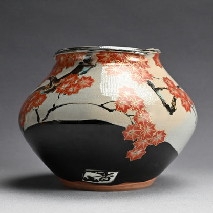 Porcelain Vase, Momiji ー宮川 (真葛) 香山 “乾山 紅葉之畫 花瓶”