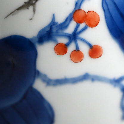 Porcelain Vase, Birds & Vines ー宮川 (真葛) 香山 “色染付 文鳥畫 花瓶”