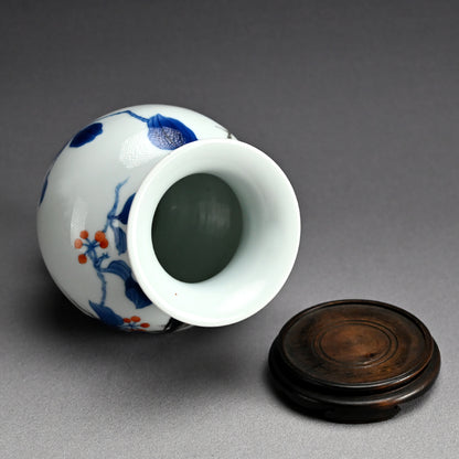 Porcelain Vase, Birds & Vines ー宮川 (真葛) 香山 “色染付 文鳥畫 花瓶”