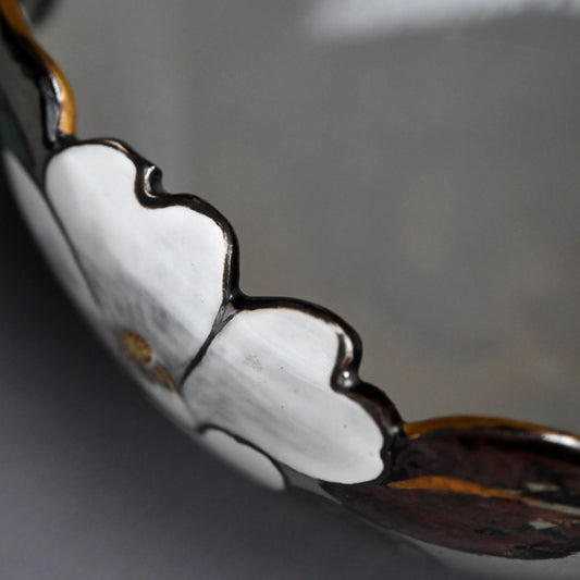 Antique Pottery Bowl, Camellia ー宮川 (真葛) 香山 “乾山意 玉椿之畫 菓子器”