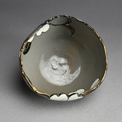 Antique Pottery Bowl, Camellia ー宮川 (真葛) 香山 “乾山意 玉椿之畫 菓子器”