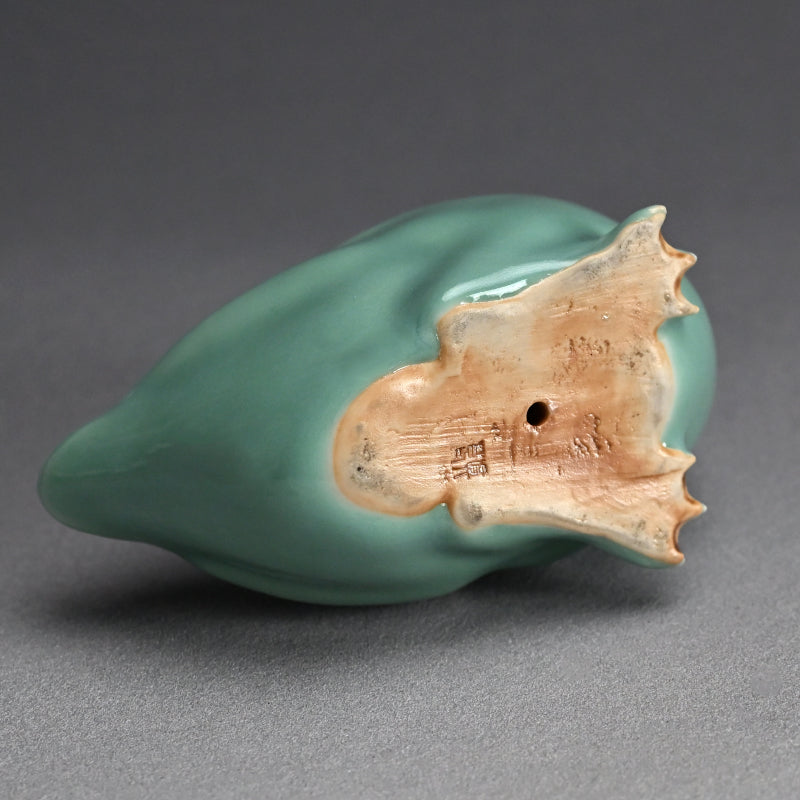 Antique Porcelain Duck Okimono ー宮川 (真葛) 香山 “青磁釉 漢式鴨 置物”