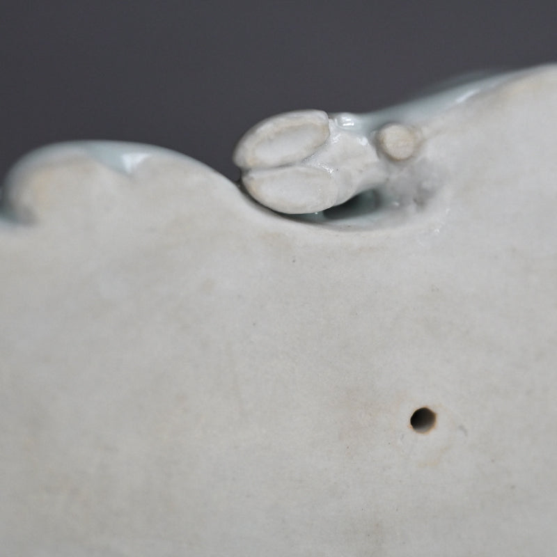 Porcelain Bull Okimono ー宮川 (真葛) 香山 “臥牛 置物”