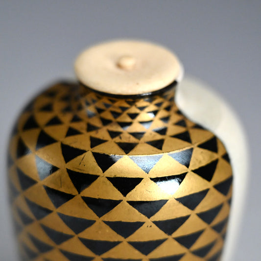 Rare Kozan Chaire Tea Container ー宮川 (真葛) 香山 “仁清意 狂言模様”