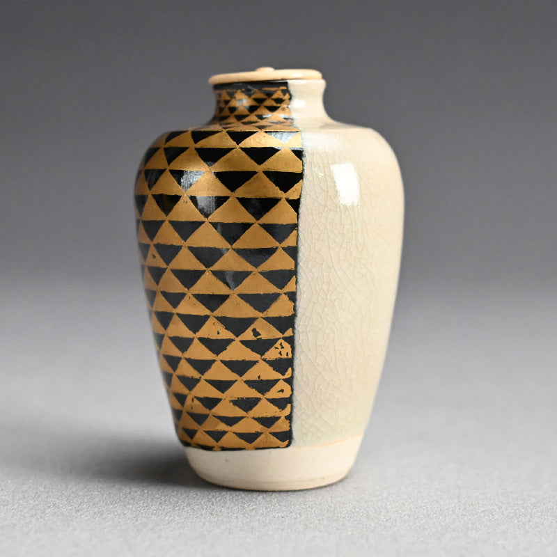 Rare Kozan Chaire Tea Container ー宮川 (真葛) 香山 “仁清意 狂言模様”