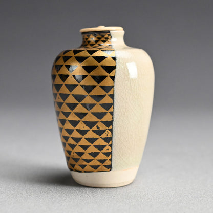 Rare Kozan Chaire Tea Container ー宮川 (真葛) 香山 “仁清意 狂言模様”