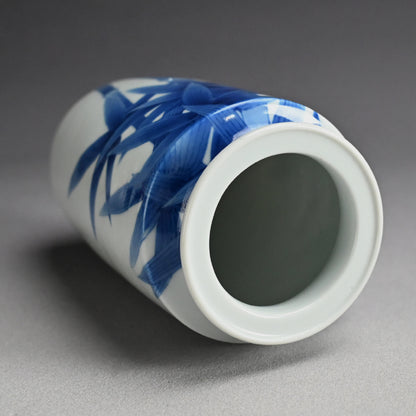 Antique Japanese Porcelain Vase ー宮川 (真葛) 香山 “青華 竹之畫 花瓶”
