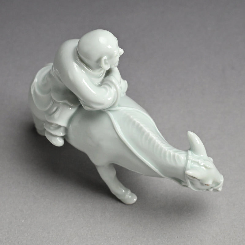 Porcelain Figurine ー宮川 (真葛) 香山 “白磁老子 置物”