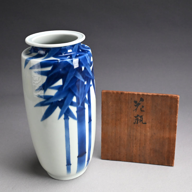 Porcelain Vase, Bamboo ー宮川 (真葛) 香山 “青華 竹之畫 花瓶”