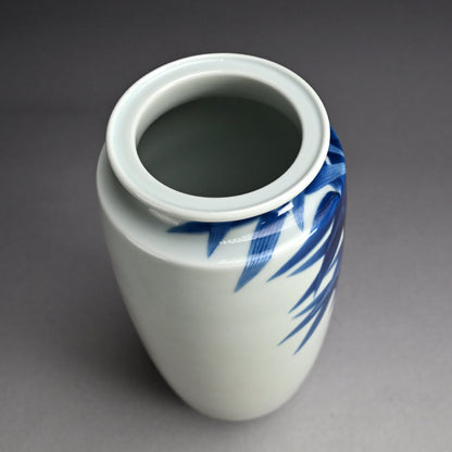 Porcelain Vase, Bamboo ー宮川 (真葛) 香山 “青華 竹之畫 花瓶”