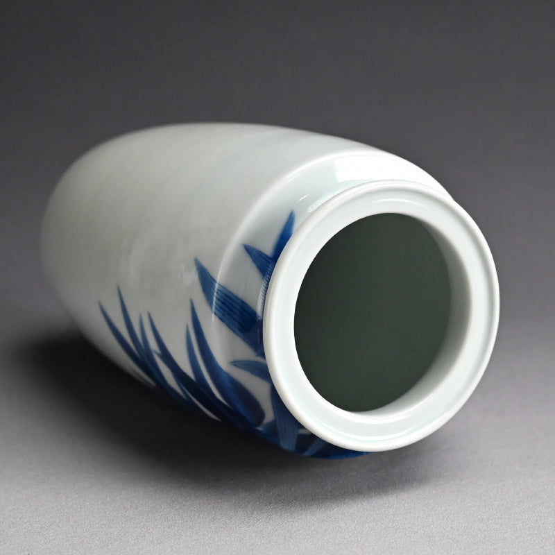 Porcelain Vase, Bamboo ー宮川 (真葛) 香山 “青華 竹之畫 花瓶”