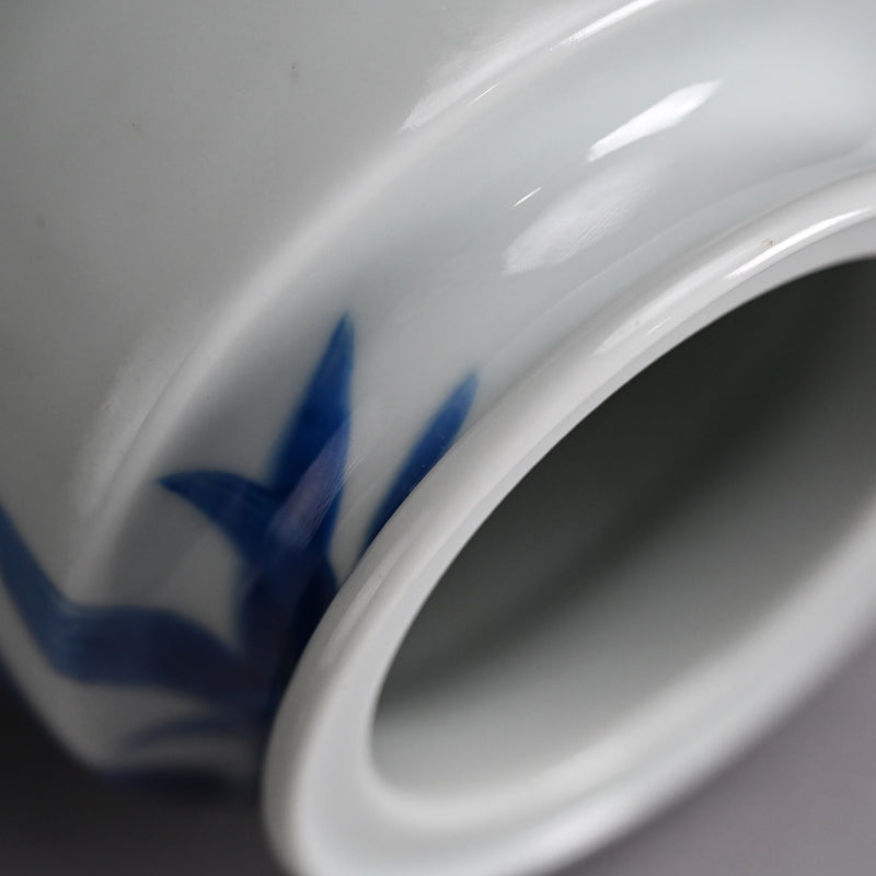 Porcelain Vase, Bamboo ー宮川 (真葛) 香山 “青華 竹之畫 花瓶”