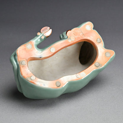 Japanese Porcelain Okimono ー宮川 (真葛) 香山 “青磁釉 牛置物”