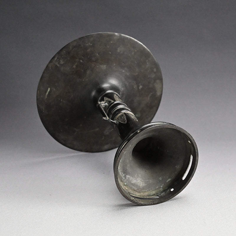 Classical Muromachi-Momoyama p. Bronze Vase