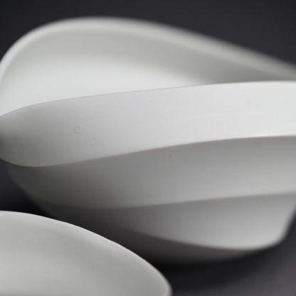 Radiant White Sake set ー馬場 麟汰郎 “白磁酒器 皎”